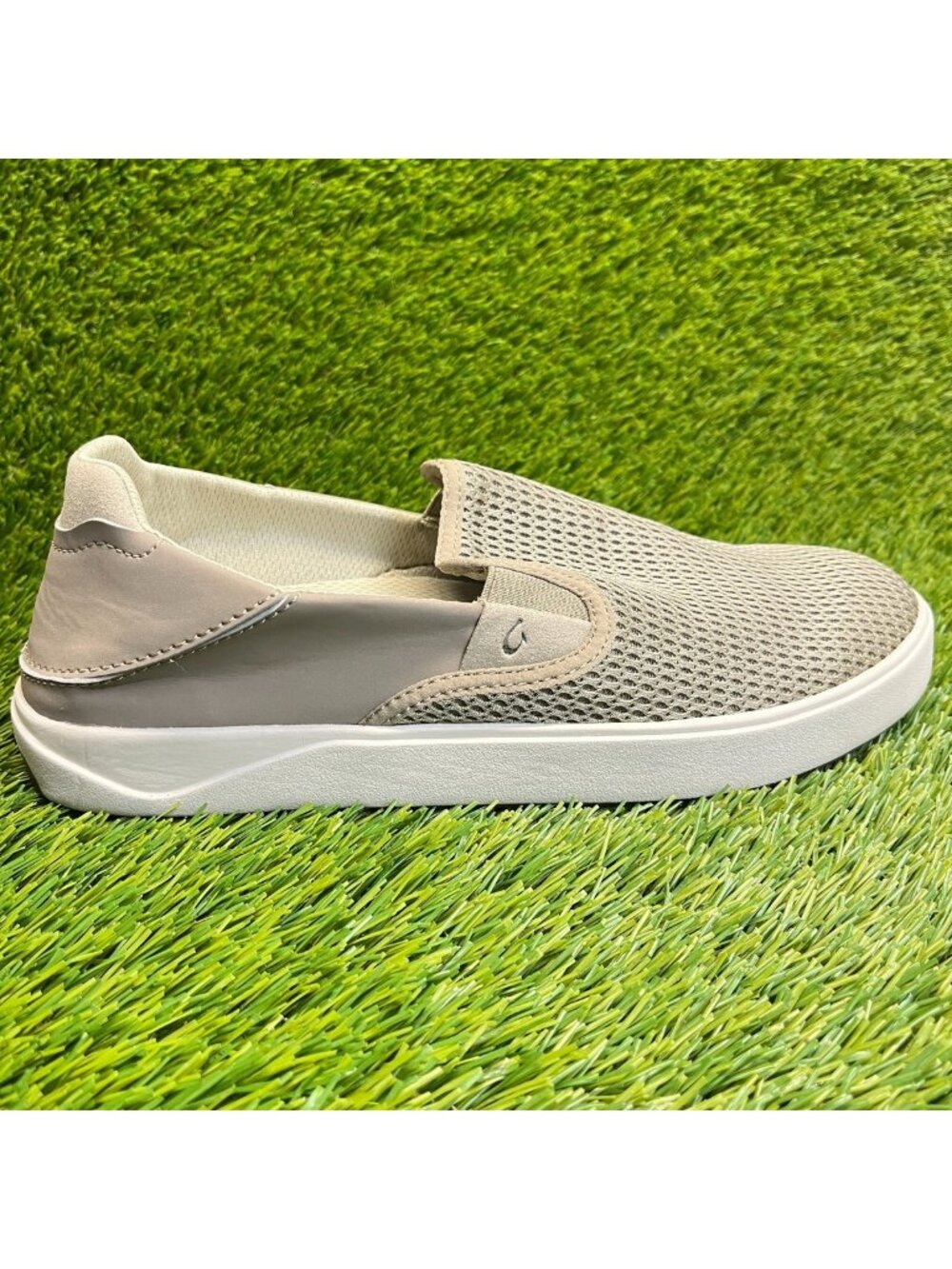 Olukai Lae'ahi Mens Size 9 Clay Taupe Casual Classic Slip On Shoes Sneakers